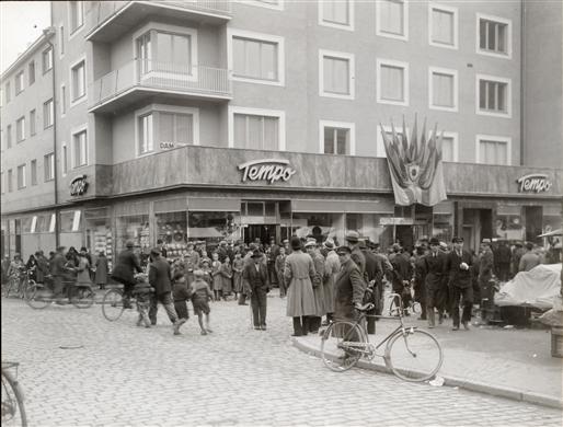 Invigning av varuhuset.