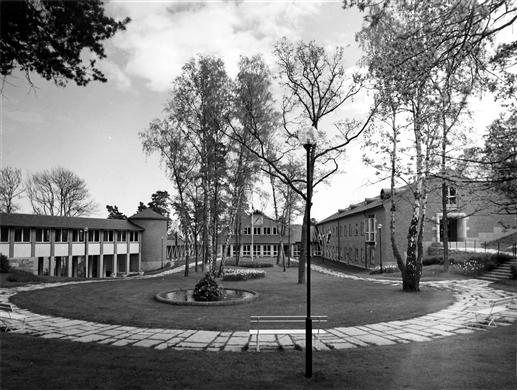 Vår Gård, Nya Skolan.