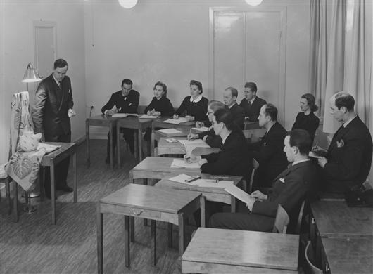 Lektion i NK-skolan.