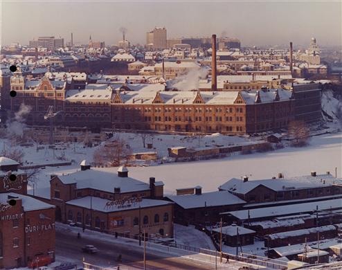 Vy från Norrmalmssidan. Separators fasad mot Pipersgatan syns mest.