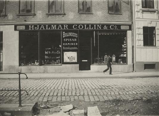 Exteriör av järnhandeln, som bl a säljer produkter från Bolinders Mekaniska Verkstad i Stockholm.